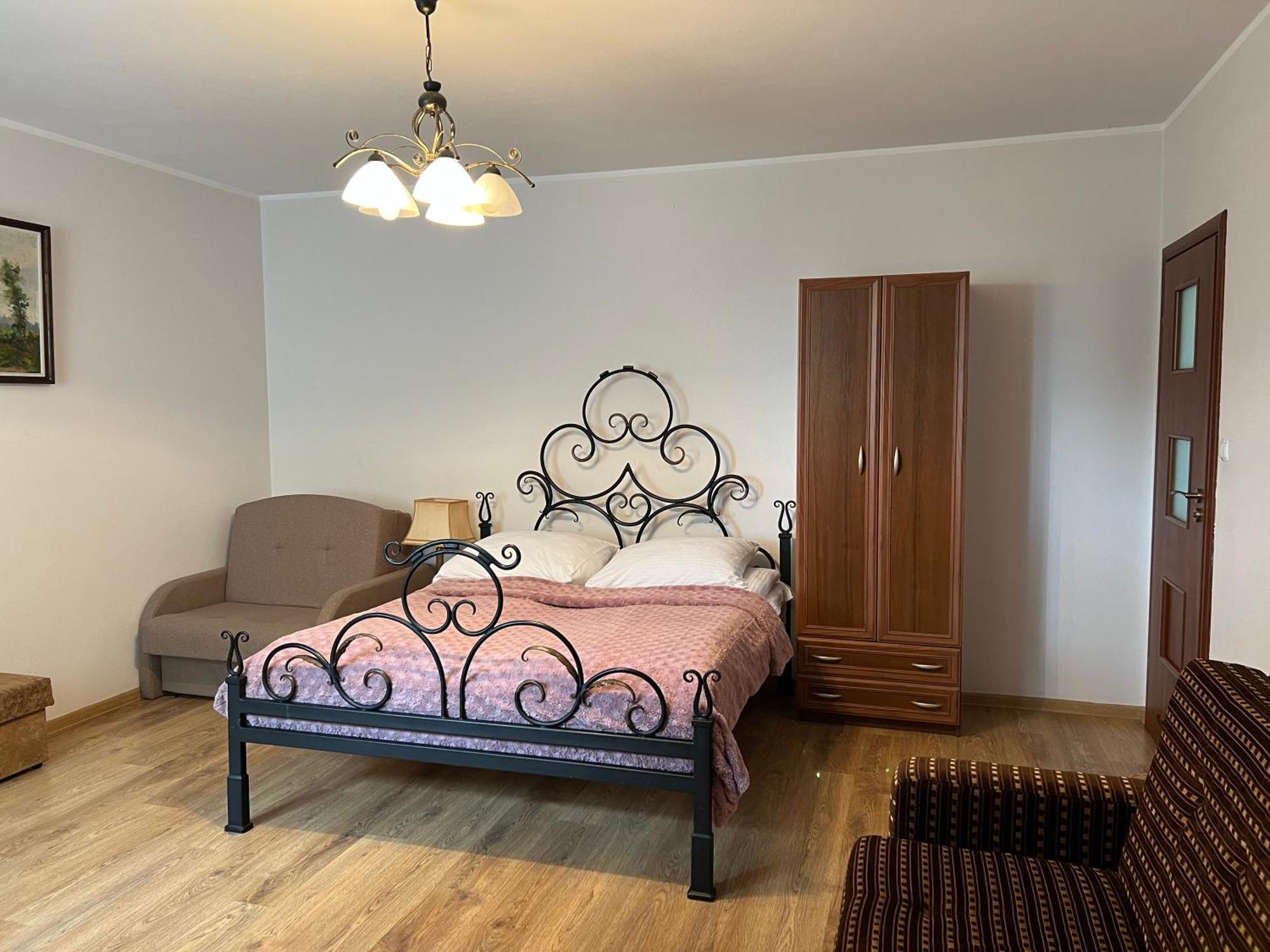 Pod Katedra Bed & Breakfast Дрохичин Екстериор снимка
